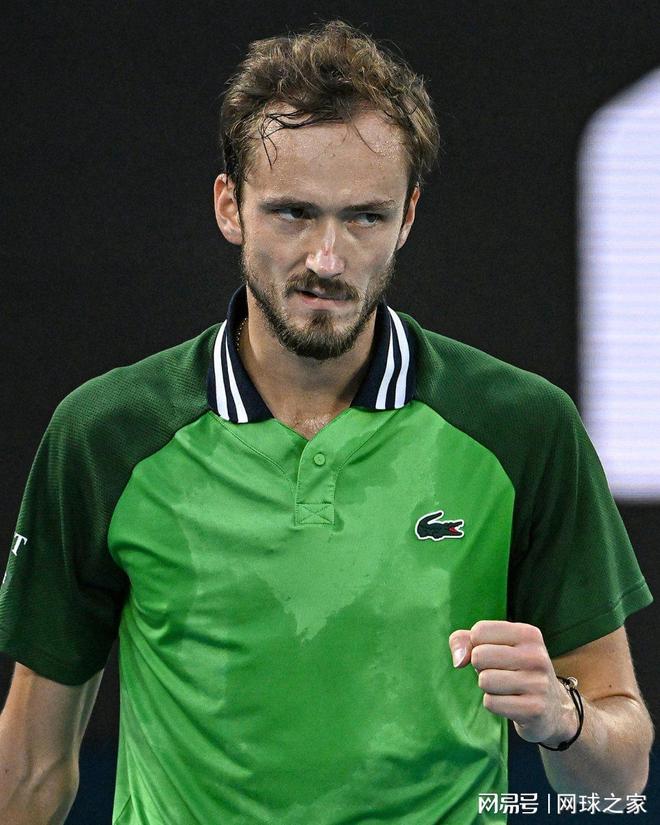 开云下载-包含德国网球队绝杀英国网球队，梅德韦杰夫完成帽子戏法的词条