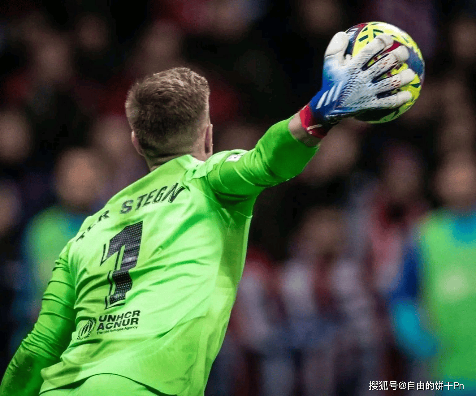 开云体育app-哥伦比亚血洗多特蒙德，特尔施特根送出助攻