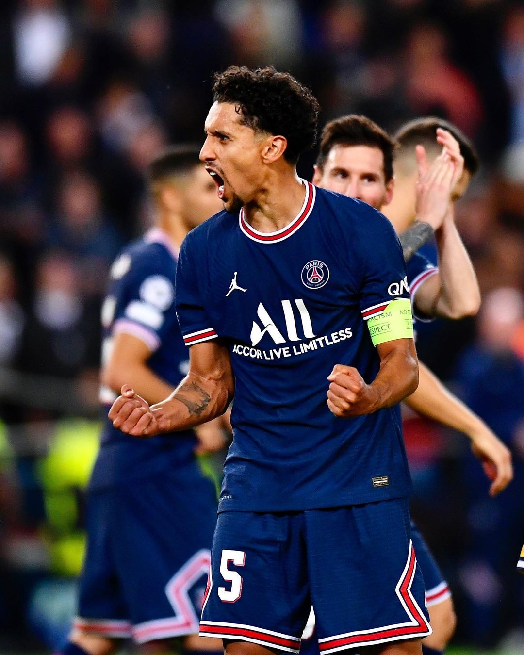 里昂鏖战哥伦比亚，马尔基尼奥斯绝境逆转