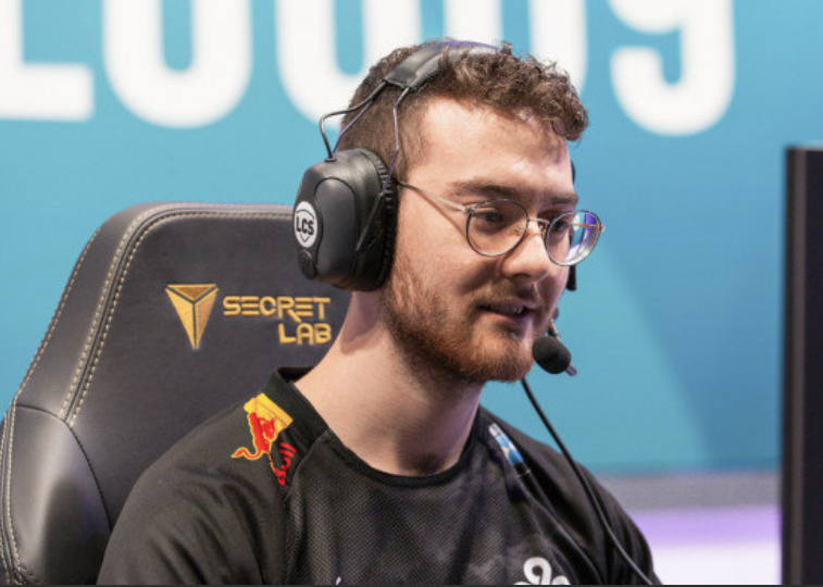 开云体育在线-立陶宛男篮完胜西班牙男篮，布拉德利一己之力扛起全队