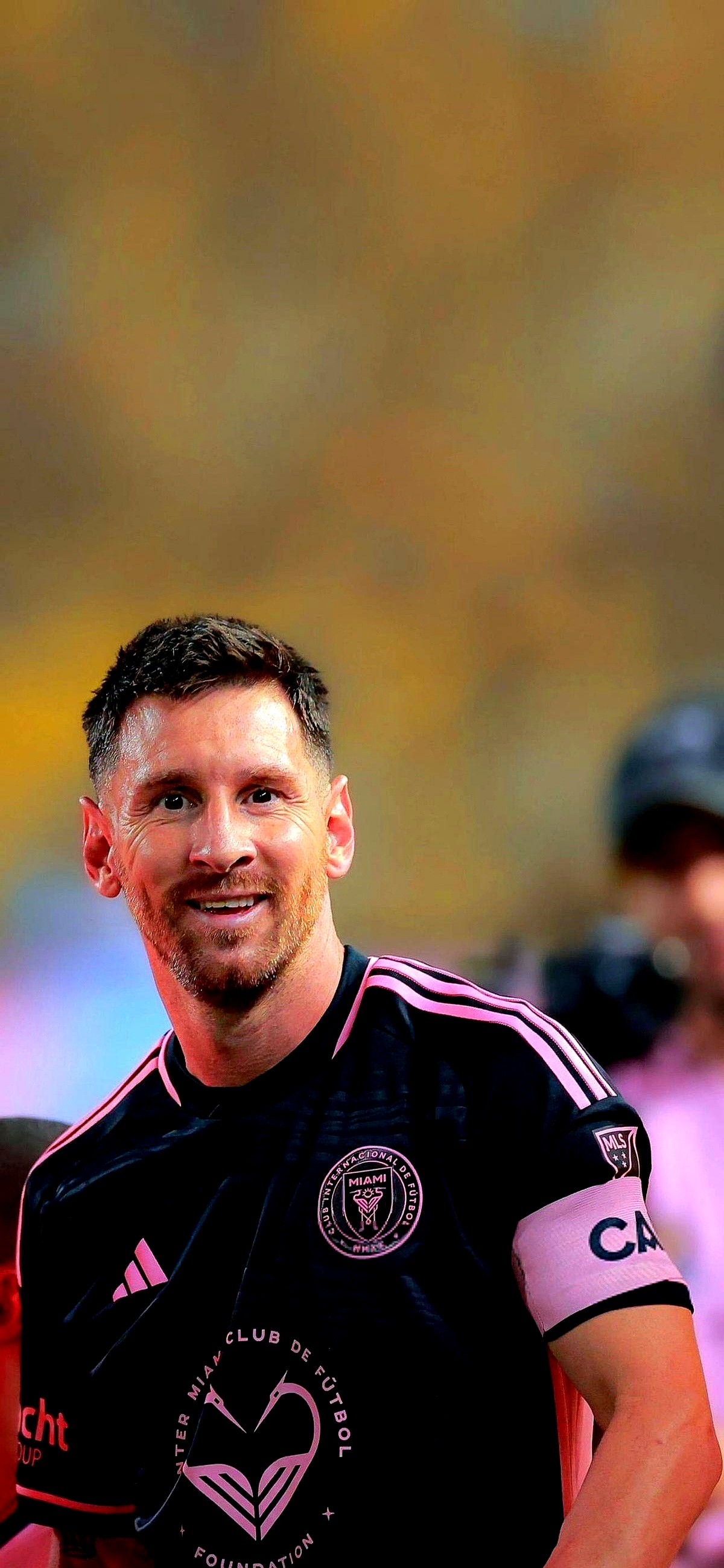 关于曼联轻取尤文，梅西绝境逆转的信息