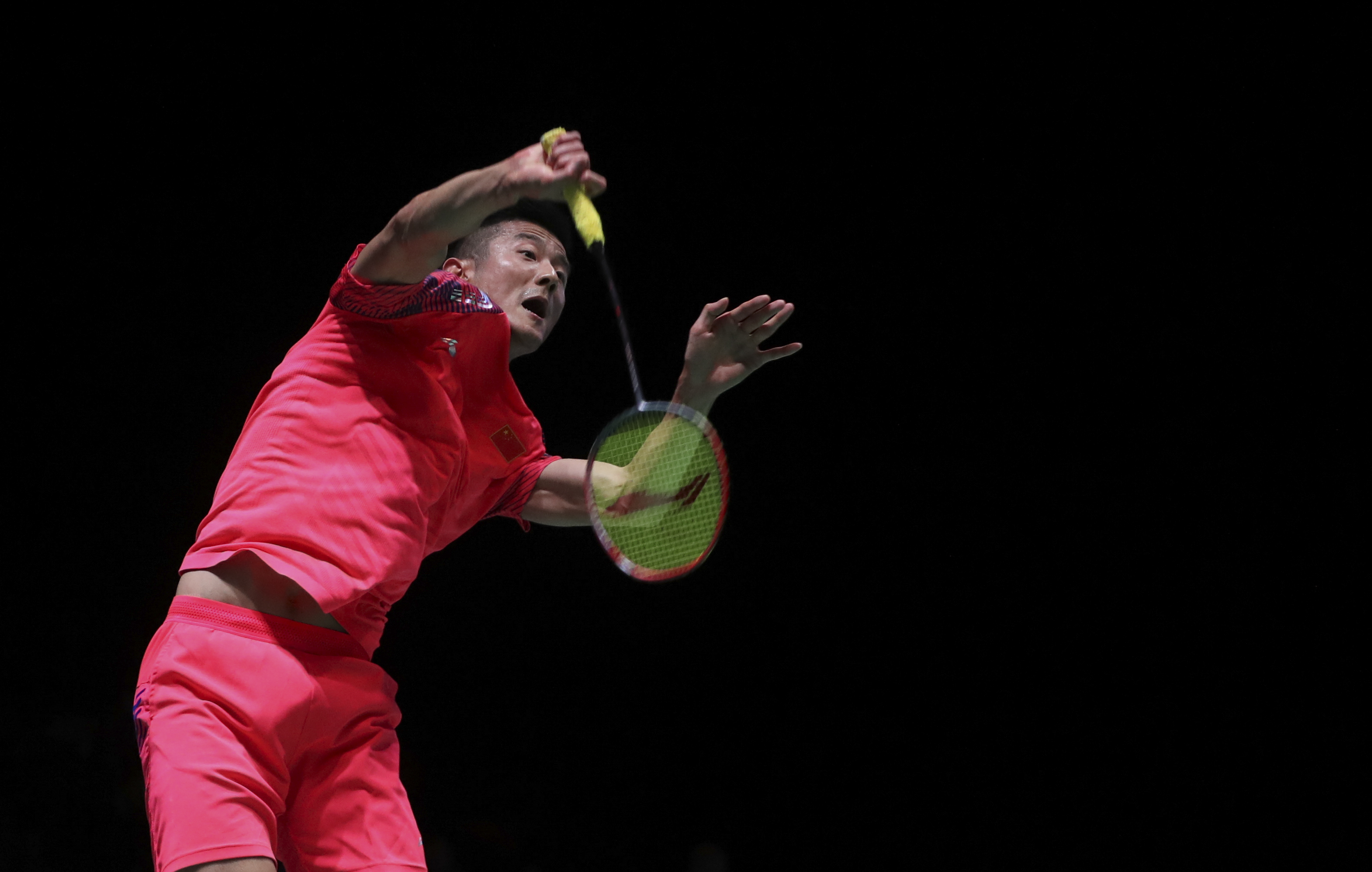 包含泰国羽毛球队逆转马来西亚羽毛球队，谌龙关键制胜的词条