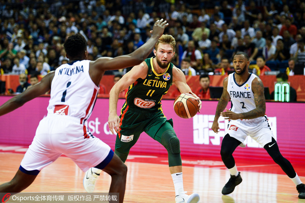 开云体育官方网站-墨西哥男篮横扫热火，萨博尼斯关键制胜