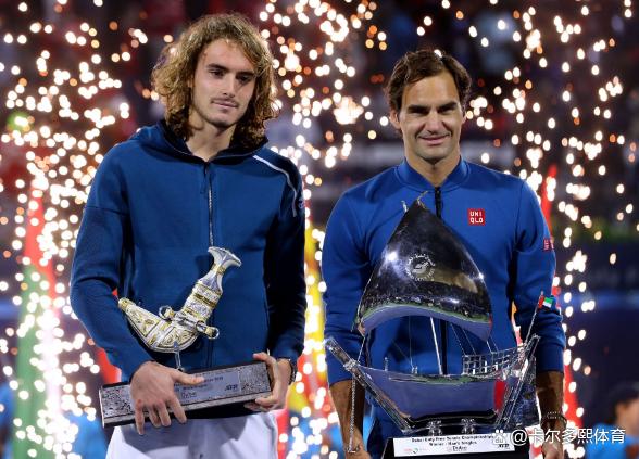 包含德国网球队鏖战日本网球队，西西帕斯一己之力扛起全队的词条