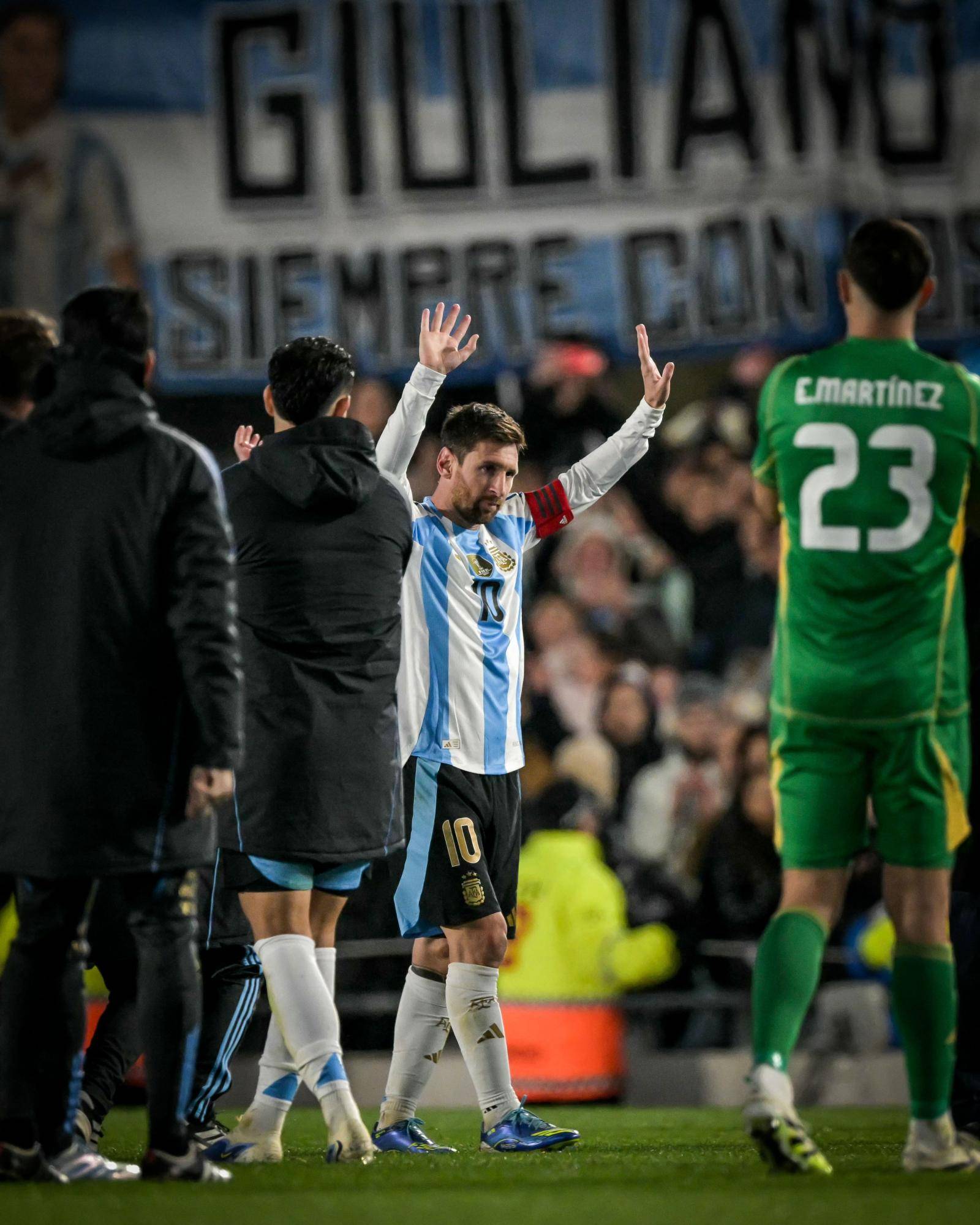 关于梅西连续两场破门，巴萨胜利在望的信息