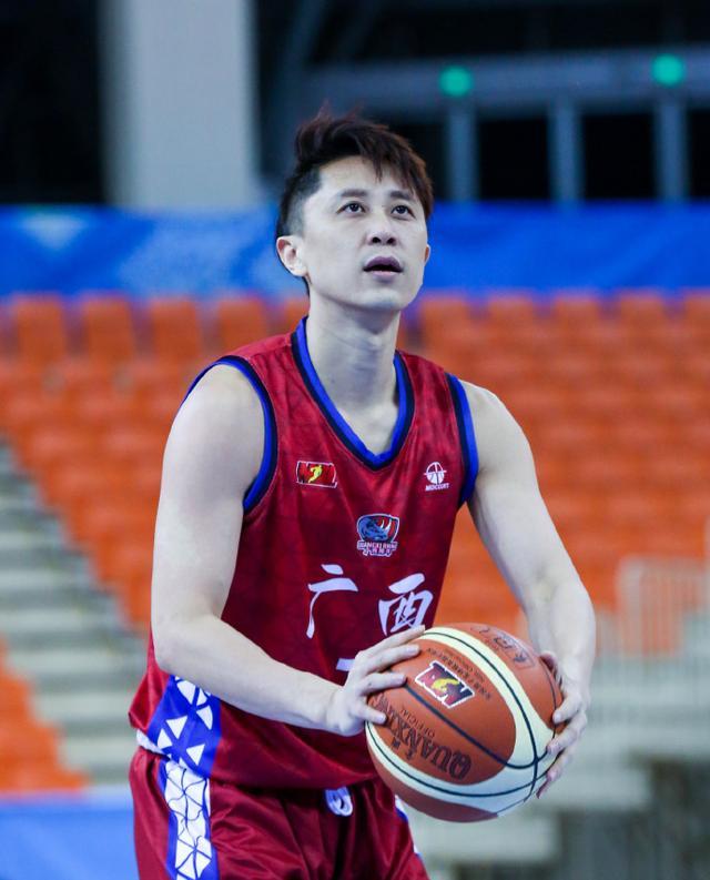 开云体育直播-包含陕西男篮卫冕之路曲折，备战关键战的词条