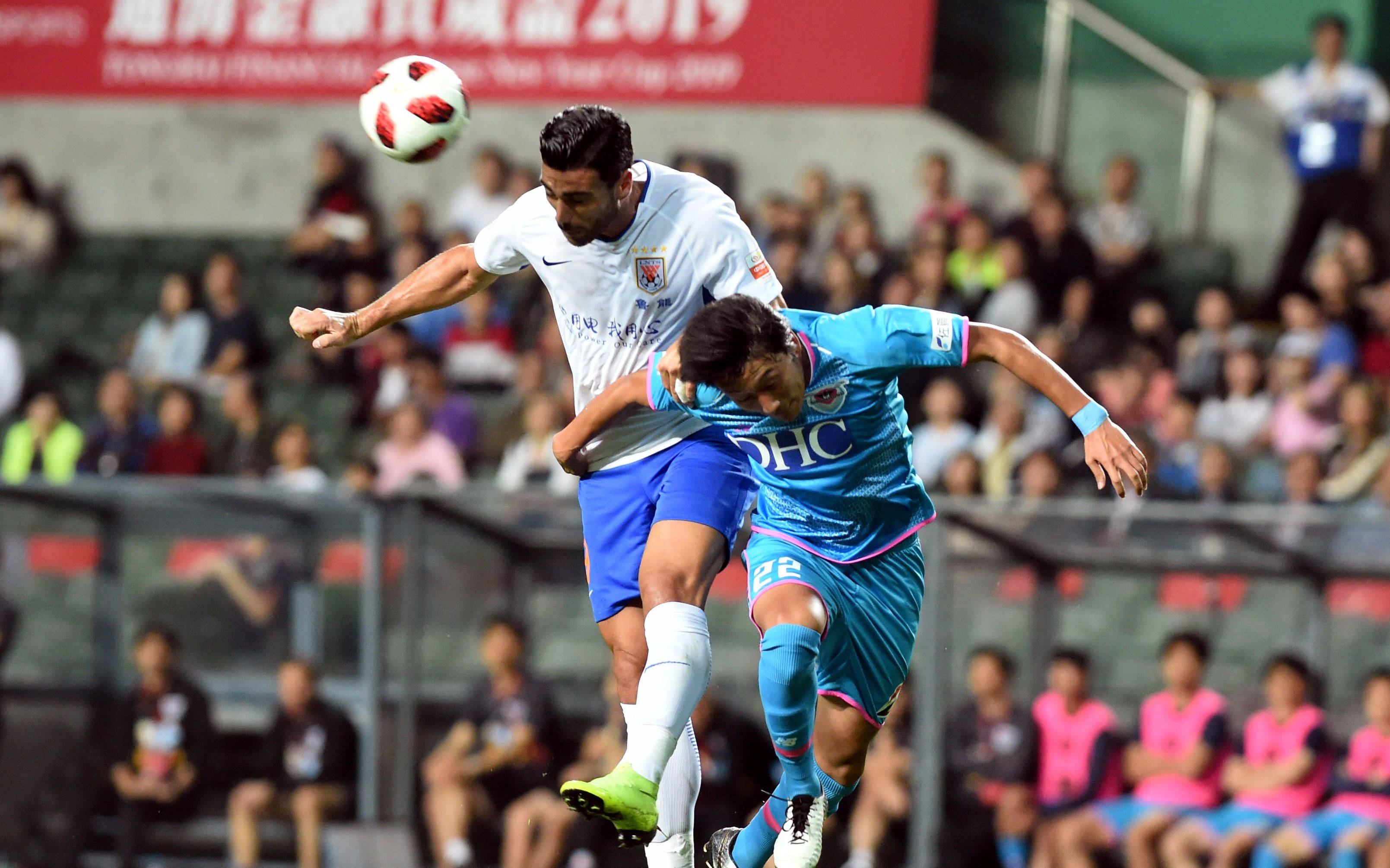 包含焦点对决！豪门球队相遇激发激情的词条