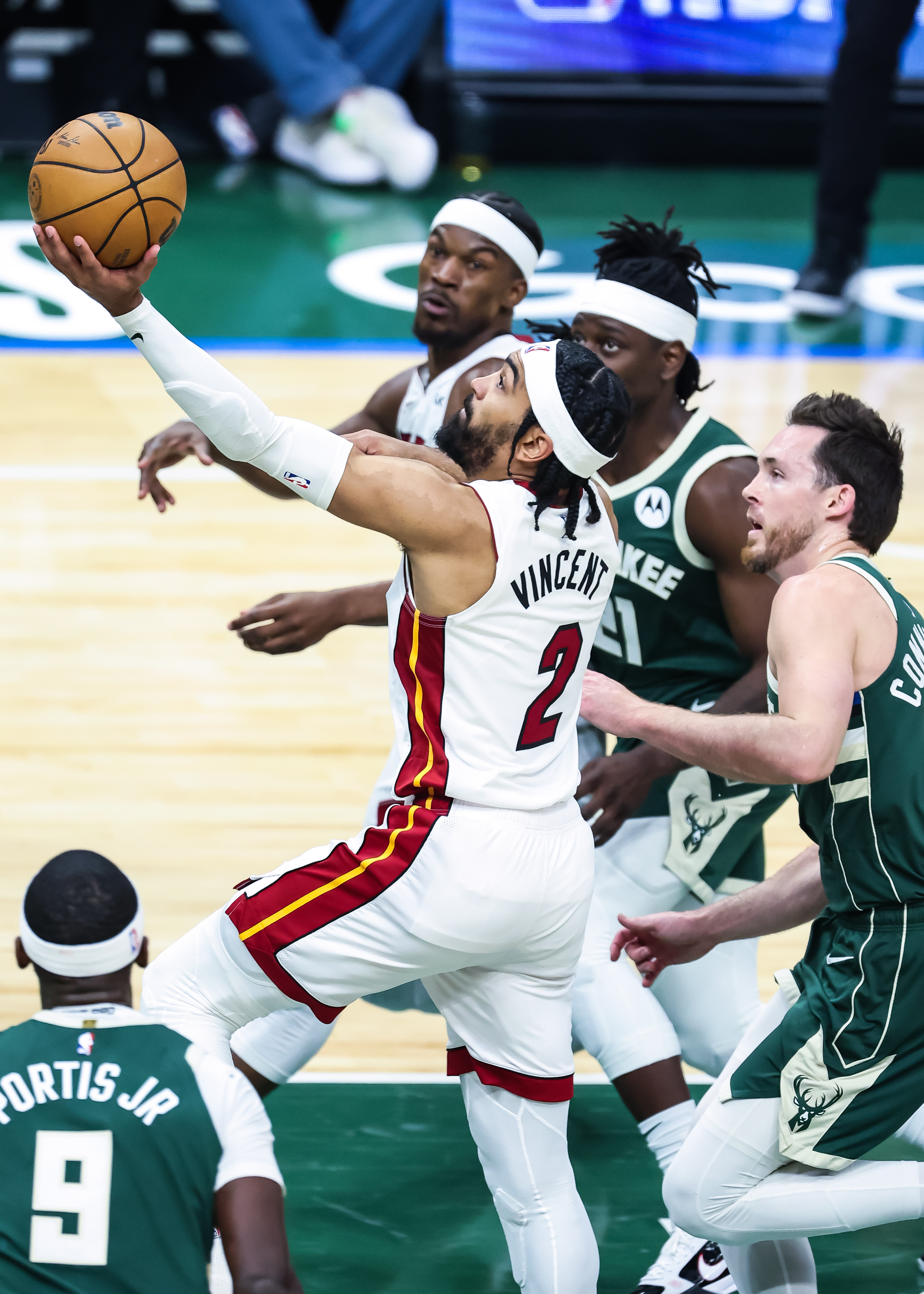 关于篮球男子半决赛：西班牙队悉数淘汰的信息