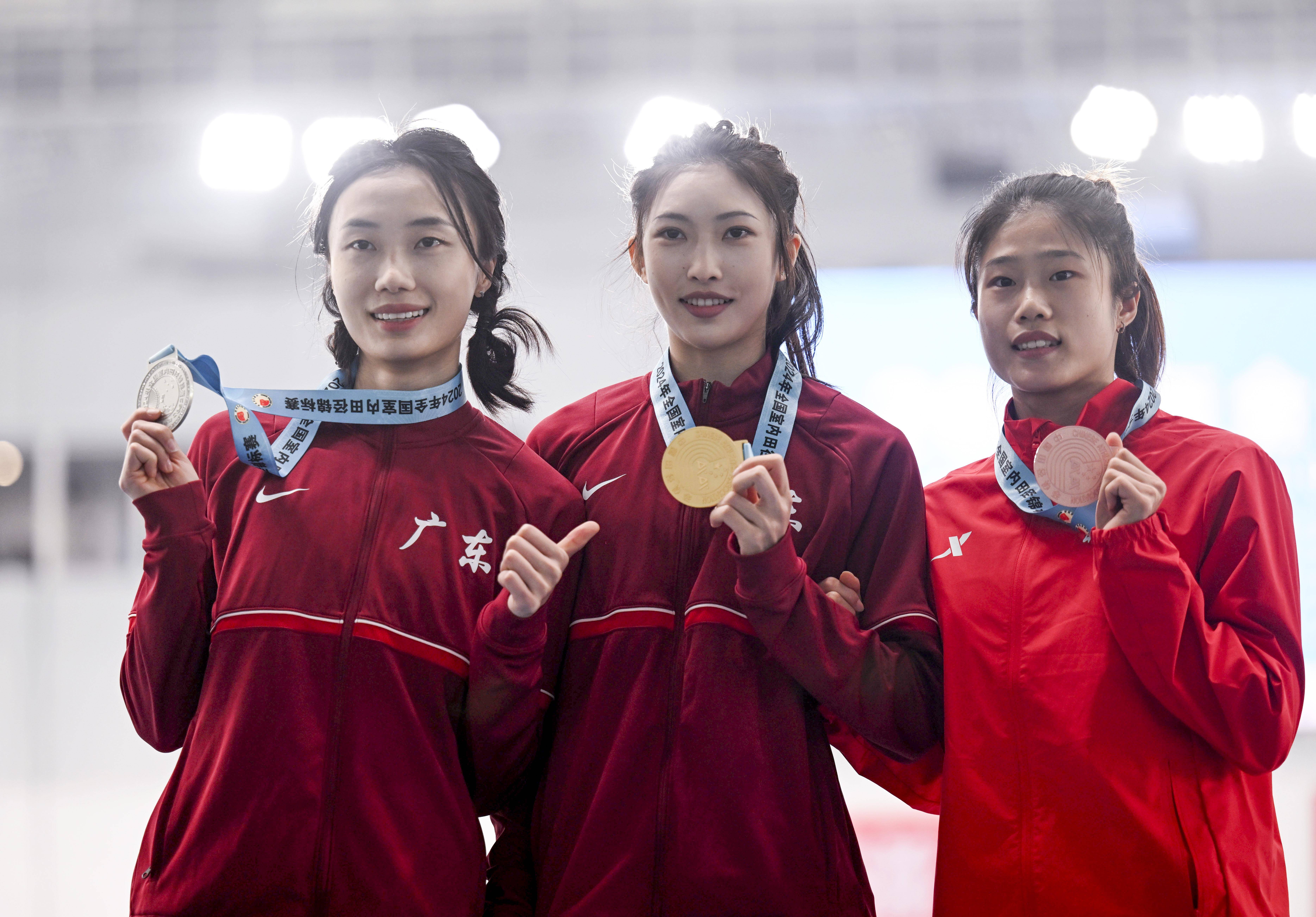 开云体育-包含女子田径项目中,中国选手轻松夺魁的词条