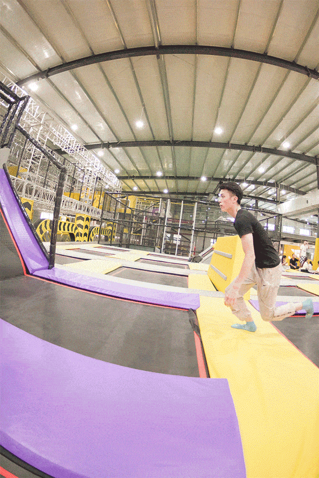 包含蹦床大赛飞跃华章,选手飞檐走壁的词条 包含蹦床大赛飞跃华章,选手飞檐走壁的词条