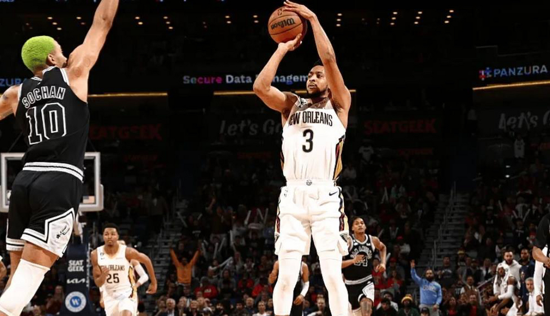 开云体育-包含四川队力克马刺，麦科勒姆统治全场的词条